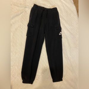 nike cargo sweatpants